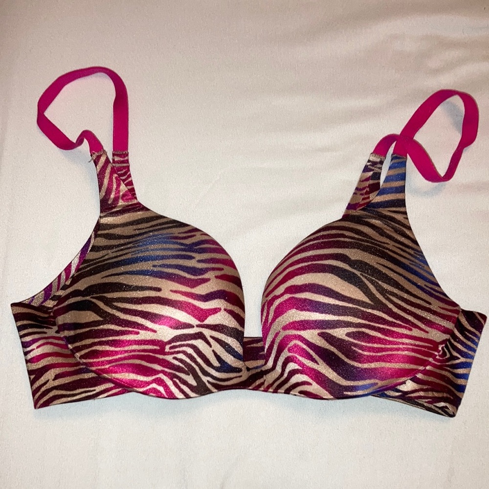 Women’s Victoria’s Secret Incredible Zebra print push up bra